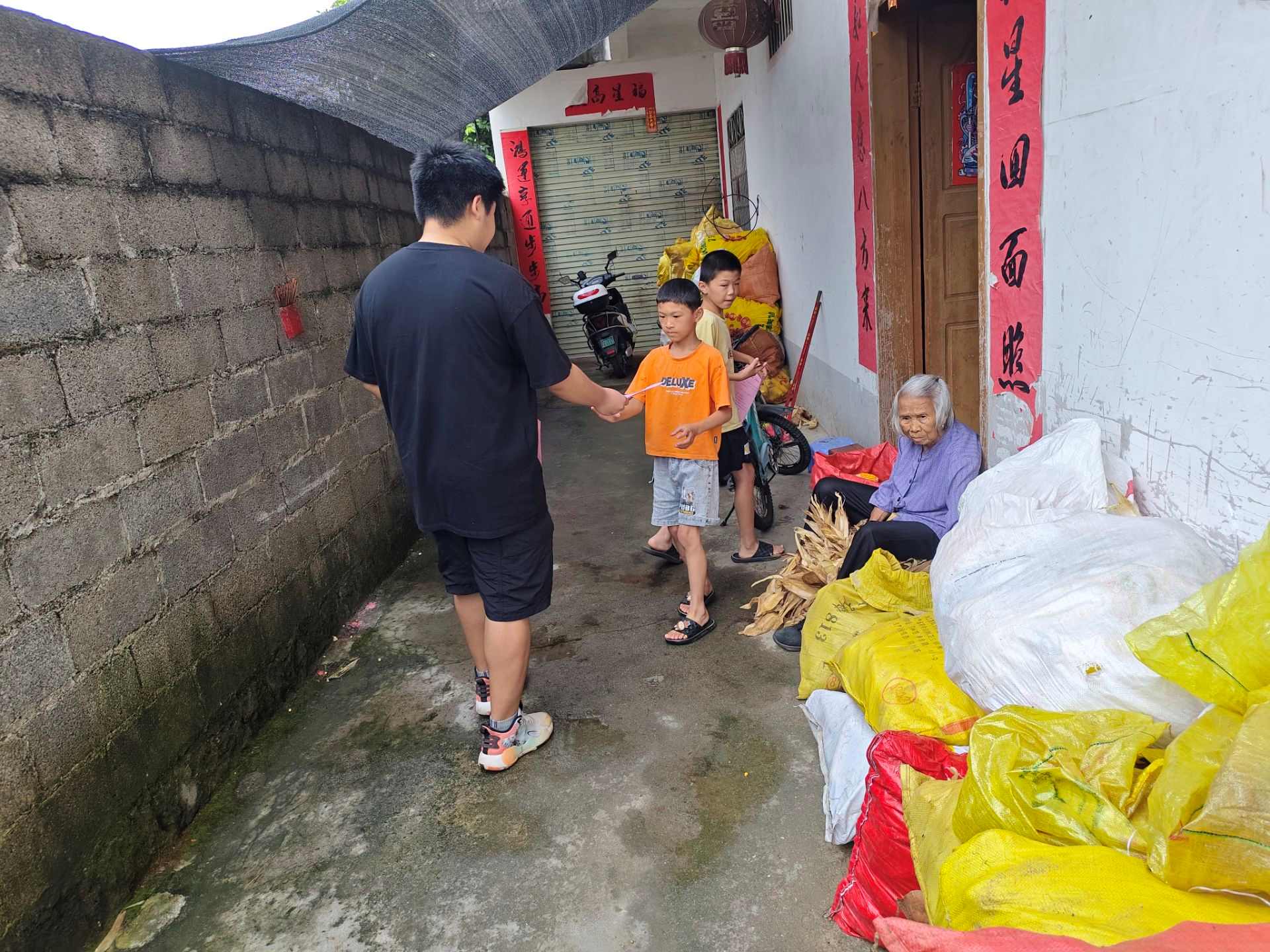 碧水清渠映初心，政策入戶潤鄉情