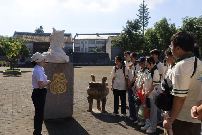 故居無聲，精神回響——桂林理工大學綠色發展倡導團探訪劉永福故居側記