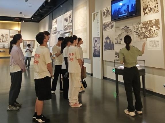 戎耀國安先鋒隊：元帥館里學精神，振興路上問民策 ——重慶師范大學退役學子暑期實踐厚植家國情懷，助力鄉村振興