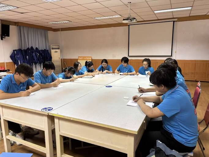 【童心相伴 夕陽同輝—巢湖學院數學與大數據學院赴同大鎮“一老一小“關愛服務團——活動前期部署、計劃分工】