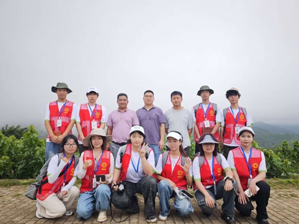 探蠶桑新貌，筑興村夢想 —— 西南財經大學天府學院 “守邊固防興村筑夢” 實踐支隊