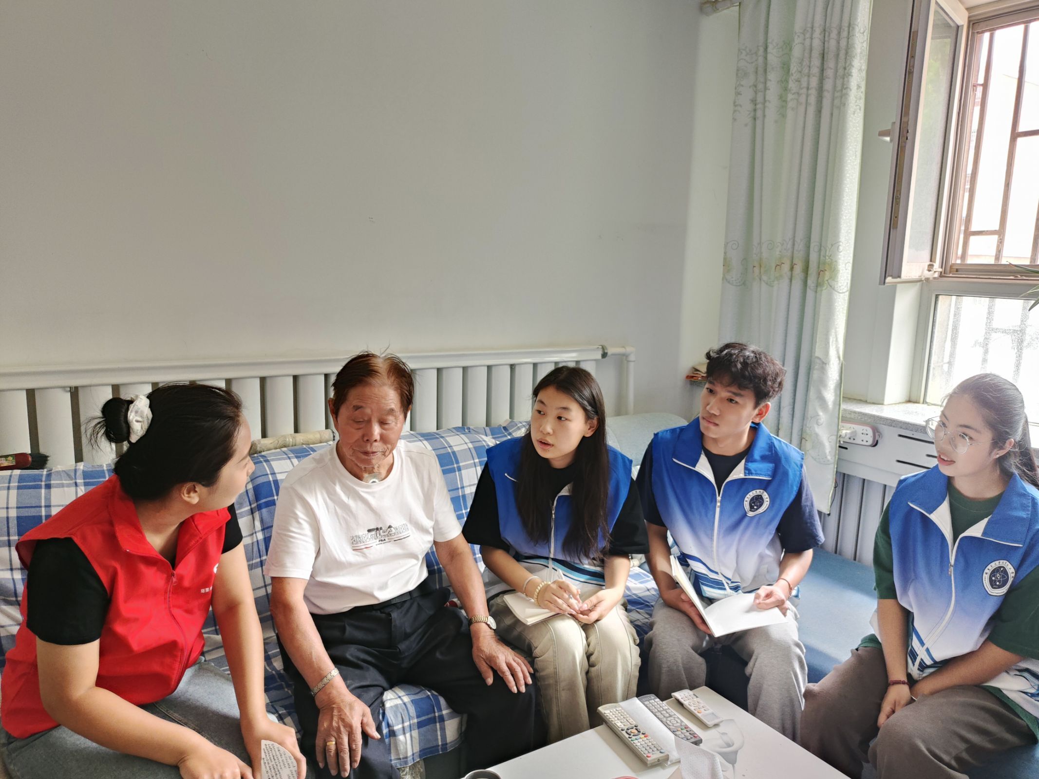 屯墾戍邊老兵情，紅色基因代代傳