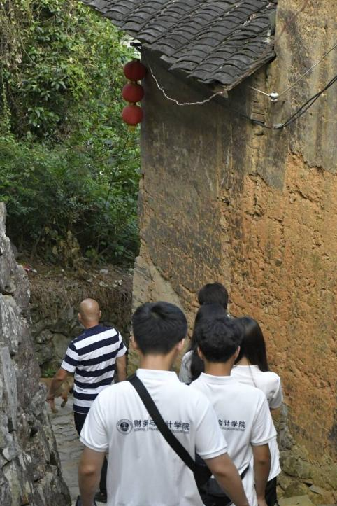 鳳鳴山哈，畬韻悠長(zhǎng)|財(cái)會(huì)學(xué)子赴福安行畬鄉(xiāng)沃土，繪三韻新卷