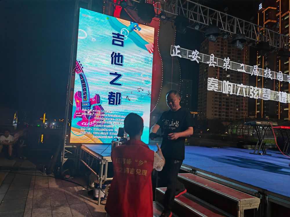 圖示, 示意圖 中度可信度描述已自動生成