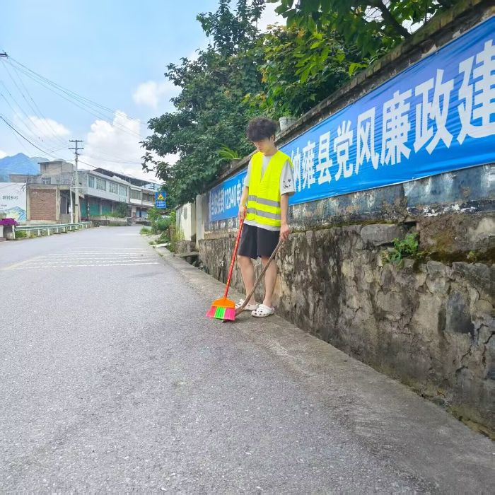 江蘇科技大學土木工程與建筑學院學子開展“三下鄉”暑假社會實踐活動