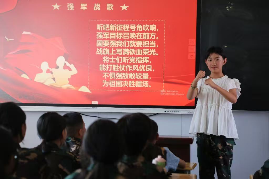 “音符播種心田，紅歌激蕩青春”——長(zhǎng)安大學(xué)學(xué)子創(chuàng)新教學(xué)讓紅色旋律扎根課