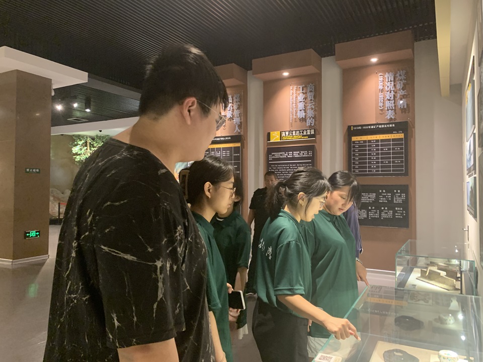 實踐進行中|青島農業大學園林與林學院“綠韻筑夢”實踐團探訪鶴崗博物館，深化城市歷史與農耕文化認知
