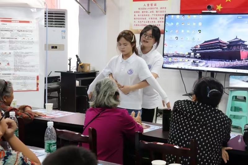 海姆立克傳急救妙法 仁心守護筑生命防線