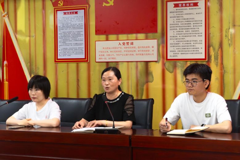 “情暖童心，筑夢鄉村”——合肥大學暑期三下鄉社會實踐團隊赴梁崗村開展教育幫扶活動