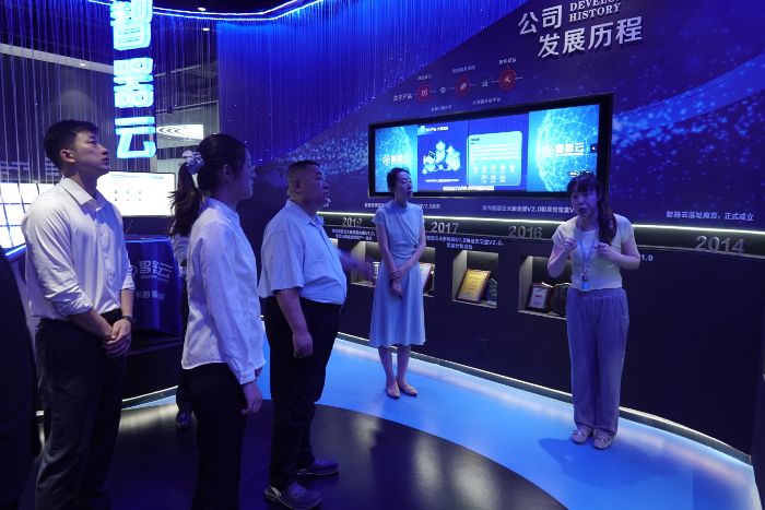 會計學院：“財賦矩陣”團隊深入調研智器云南京信息科技有限公司