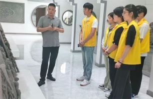 南交學子三下鄉：千錘萬擊，探尋揚州磚刻的精工細作