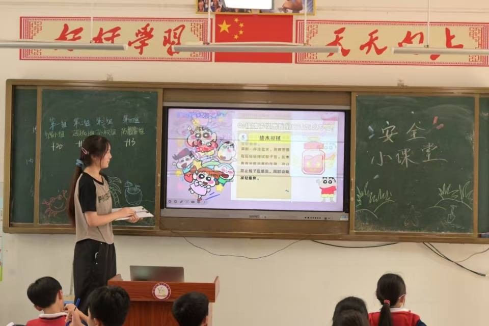 陽江鎮(zhèn)課堂“醫(yī)”心守護，廣東醫(yī)大學(xué)子解鎖人體奧秘之旅