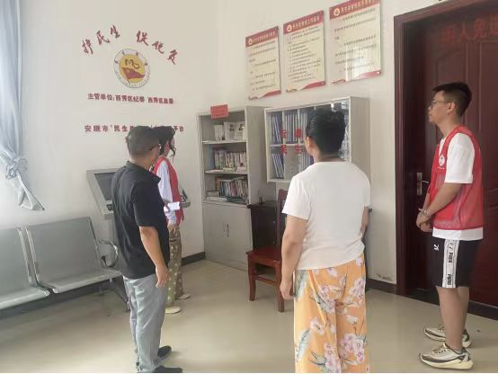 商大學子三下鄉：“藝”鄉同行，藝術賦能促發展，走進屯堡文化之鄉。