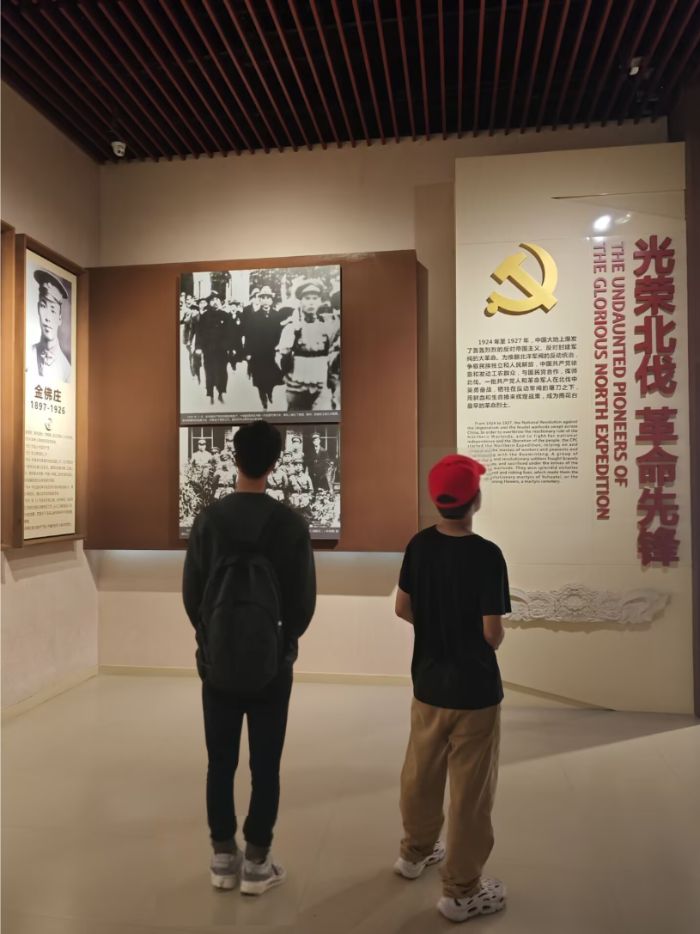 堅守八日崗位，用行動講述紅色故事 ——“三下鄉”實踐團雨花臺志愿服務側記