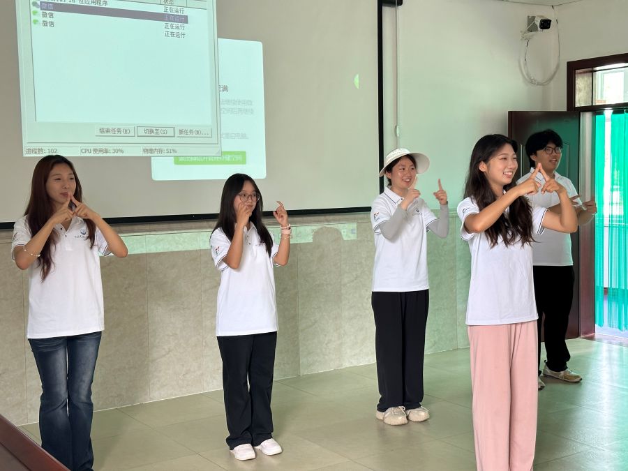 青春志愿映朝暉，銀齡關愛暖夕陽|西建大華清經管學子三下鄉社會實踐