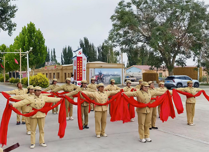 體驗紅色非遺，共繪青春底色｜藕然遇堿林實踐團參與紅色演出