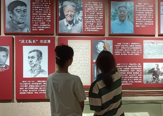 曲園學子重踏紅色足跡，再尋沂蒙記憶