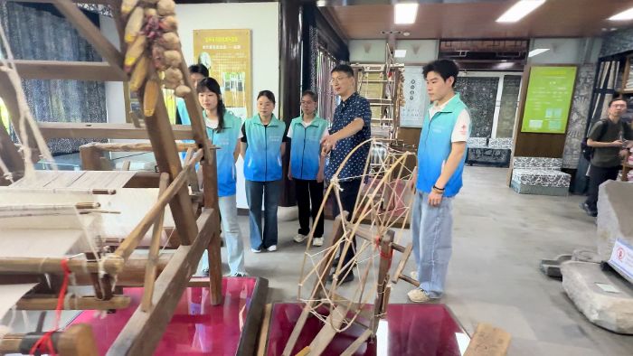 南通大學：探秘非遺藍印花布，貢獻青年傳承方案