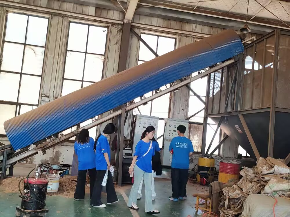 走進環(huán)保工廠，探循綠色密碼