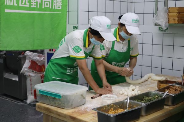南財招財進“包”團隊：線下門店深入考察，“包”打天下促進就業(yè)