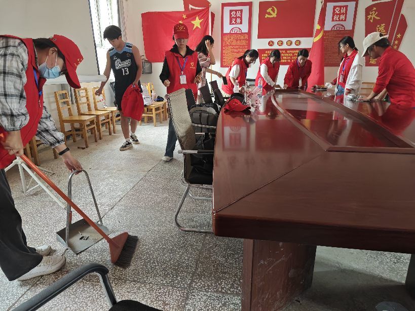 三下鄉|清潔衛生嶄新顏 文明實踐不打烊