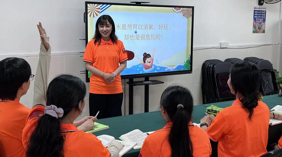 湖南信息學院藝術學院赴長沙縣“湘青聚智俱樂部”社會服務踐行暑期社會實踐團盛夏暖心行