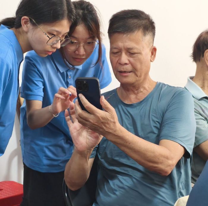廣西民族大學“AI 紅韻非遺鄉傳”實踐團隊用AI貫通文化傳承新路徑